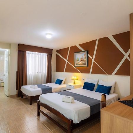 Hotel Country Trujillo Encalada Eksteriør bilde