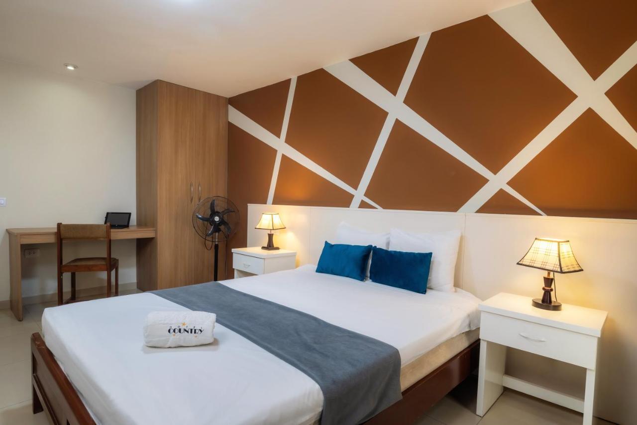 Hotel Country Trujillo Encalada Eksteriør bilde