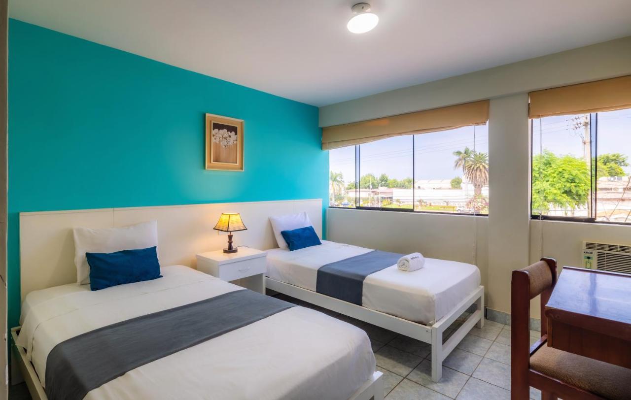 Hotel Country Trujillo Encalada Eksteriør bilde
